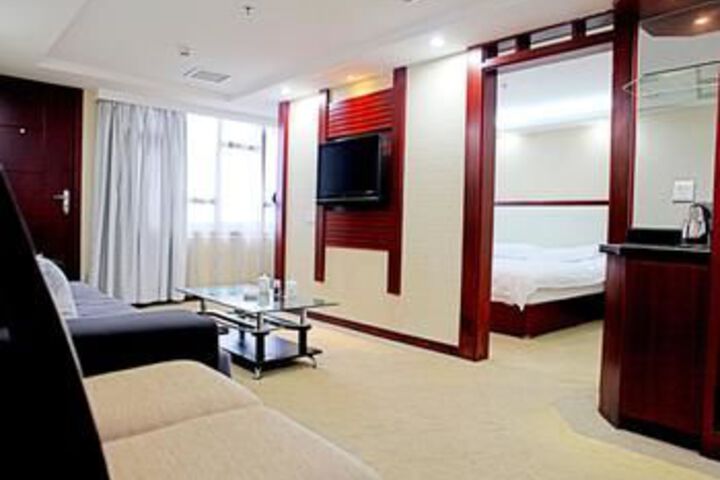 Room 17 of 58