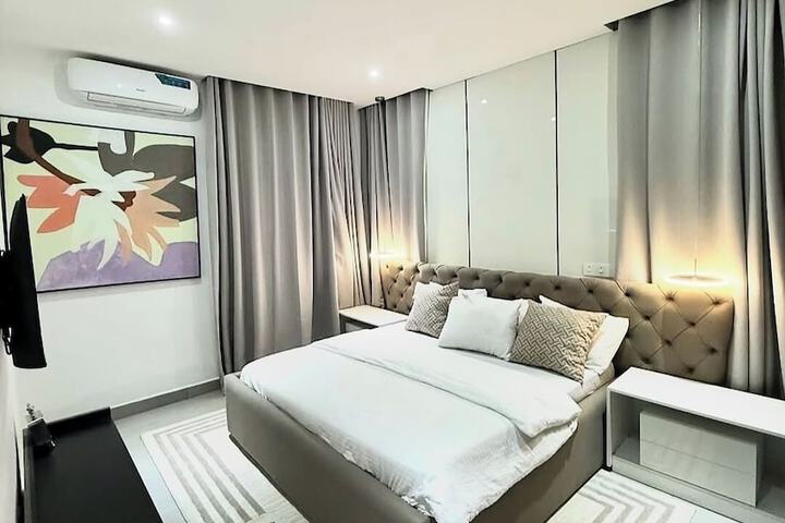 Room 4 of 57