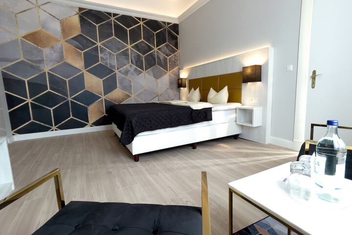 Room 29 of 76