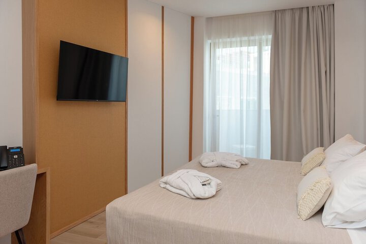 Room 15 of 62