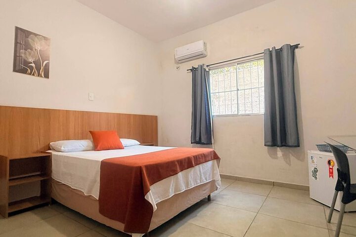Room 25 of 49