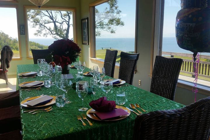 Dining 20 of 28