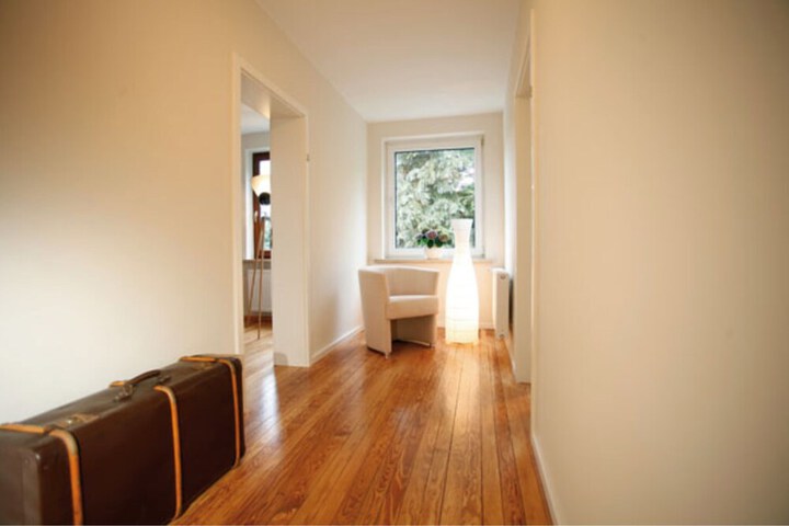 Room 11 of 24