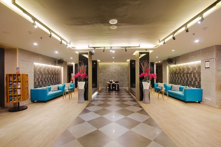 Hotel 2 of 63