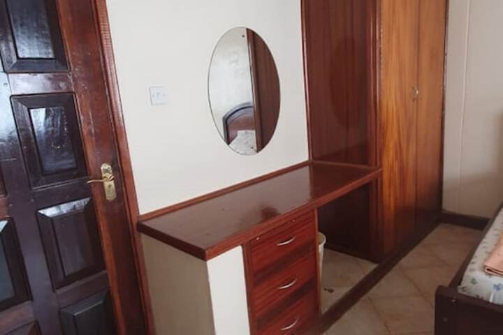 Room 8 of 15
