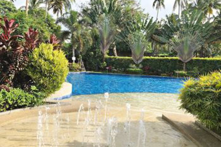Pool 46 of 60