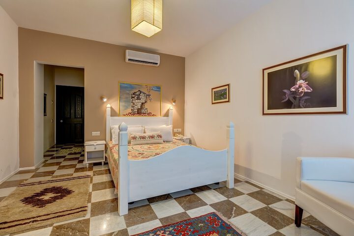 Room 20 of 47