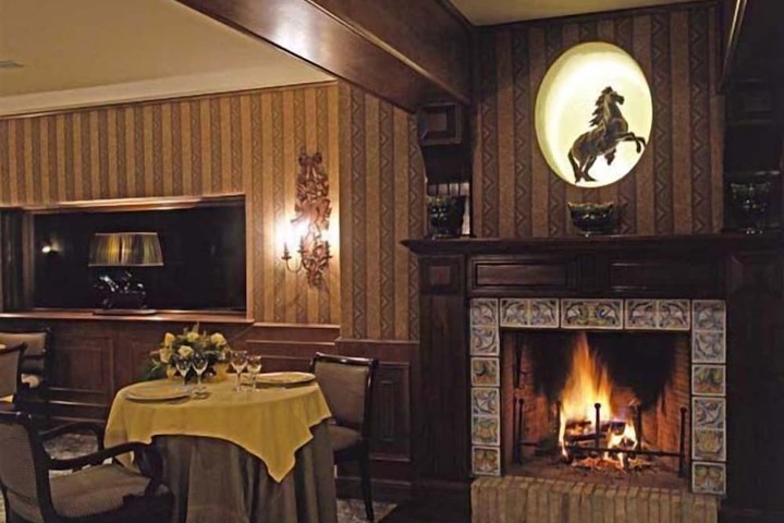 Hotel Interior 28 of 33