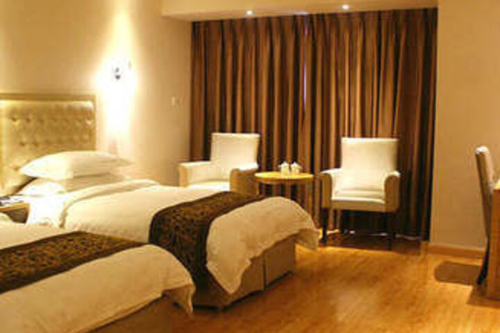 Fenghuang Hotel