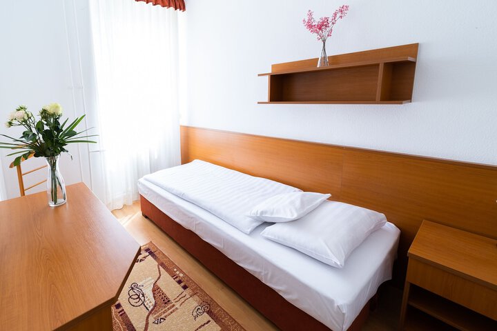 Room 29 of 63