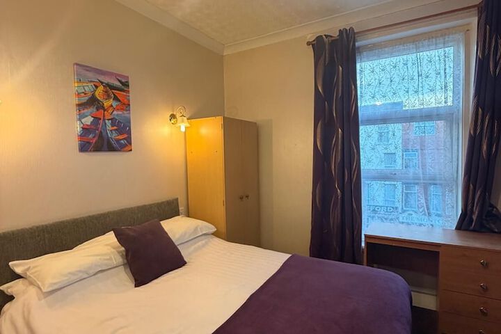 Room 26 of 42