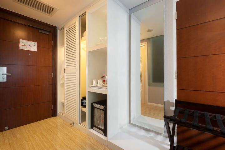 Room 30 of 112