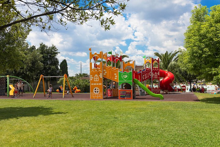 Children's play area - outdoor