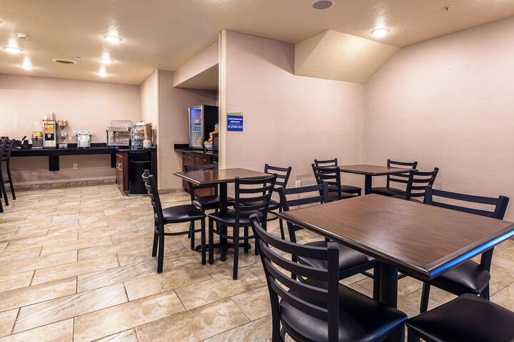 Breakfast/Coffee Service 41 of 66