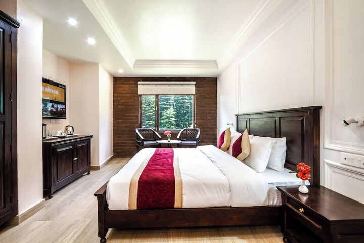 Room 3 of 9