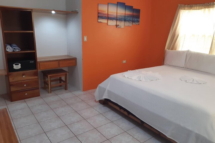 Room 14 of 124