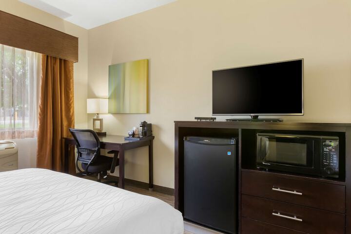 Room 11 of 41