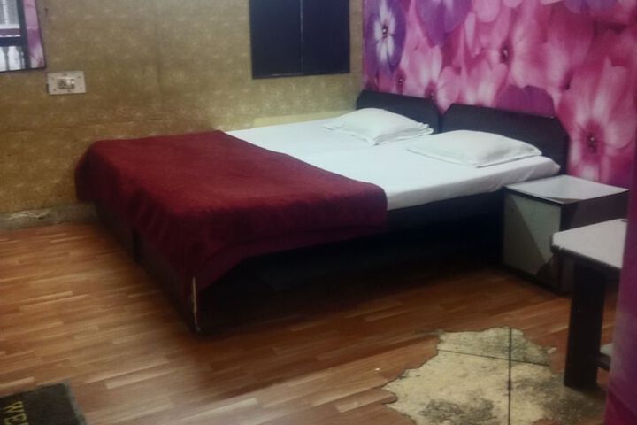 Room 19 of 35