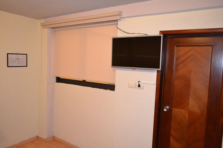 Room 7 of 36