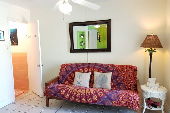 Room 104 of 218