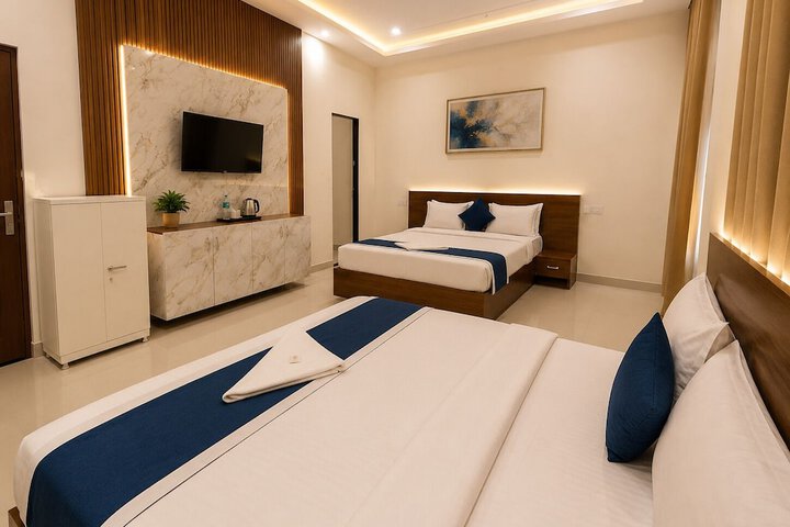 Room 14 of 28