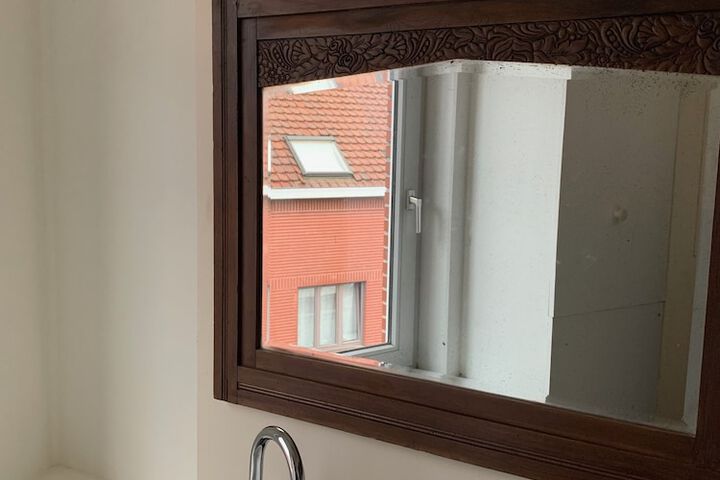 Room 11 of 17