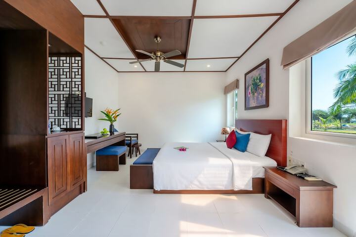 Room 12 of 52
