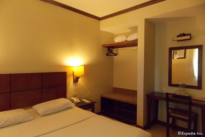 Room 15 of 29