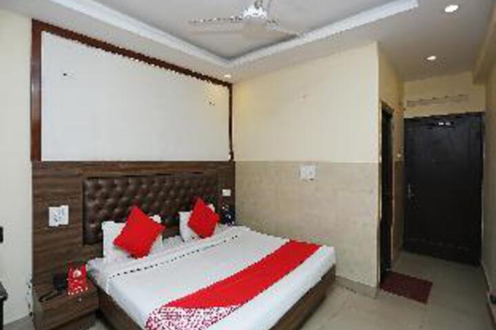 Room 19 of 30