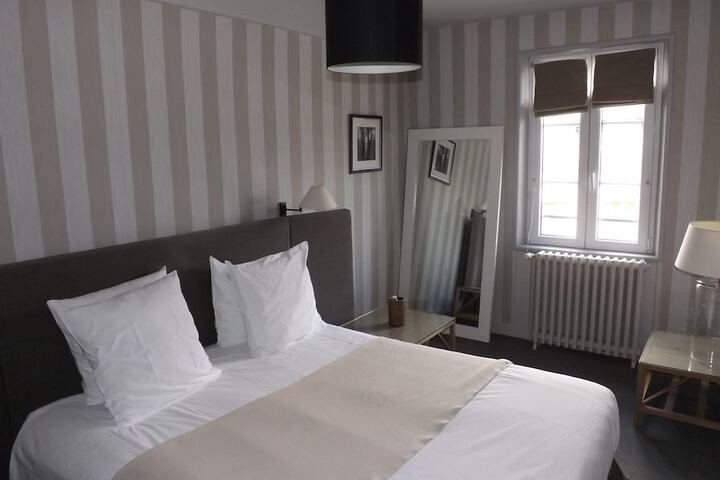 Room 6 of 58