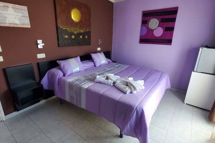 Room 11 of 34