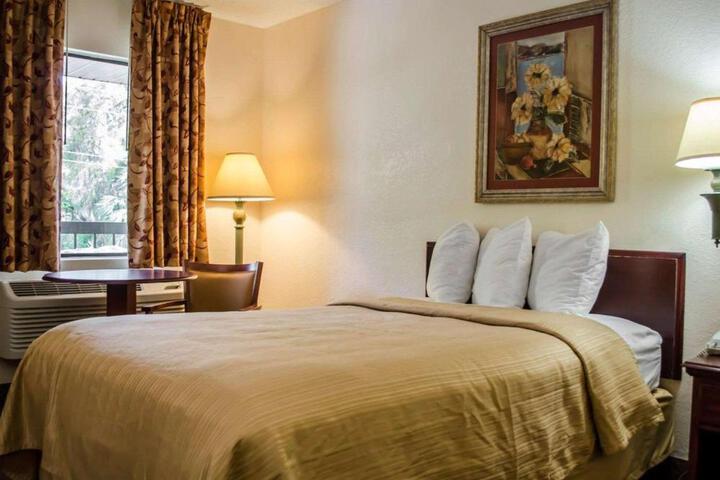 2 Double Beds (6 of 16)