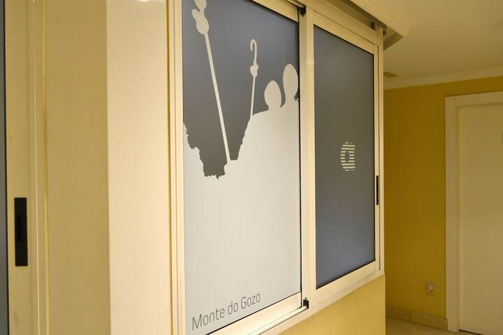 Ballroom/Hall 31 of 47