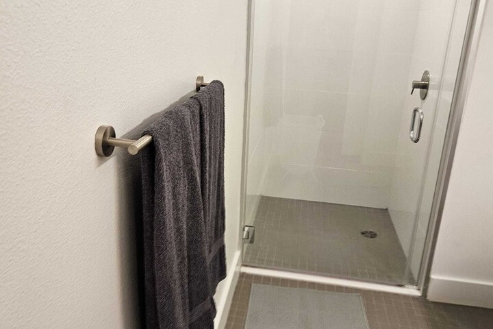 Room 10 of 61
