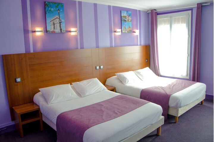 Room 3 of 40