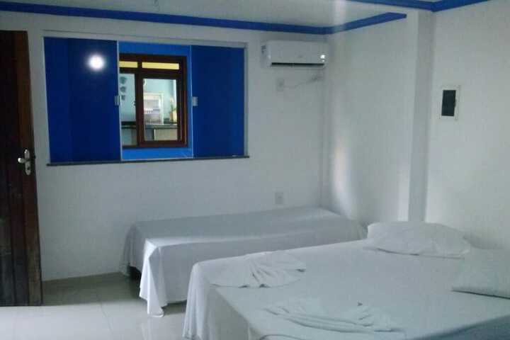Room 4 of 7