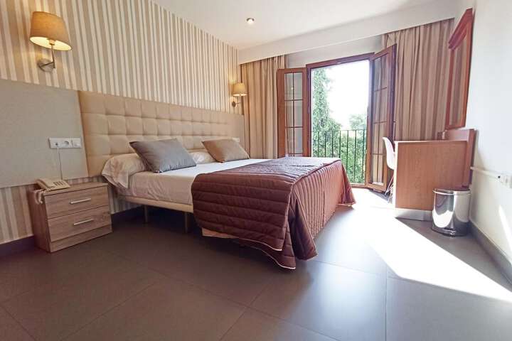 Room 15 of 52