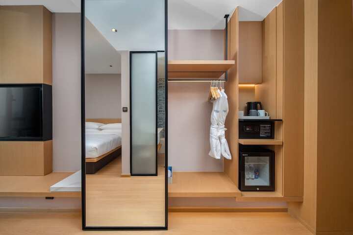 Room 31 of 58