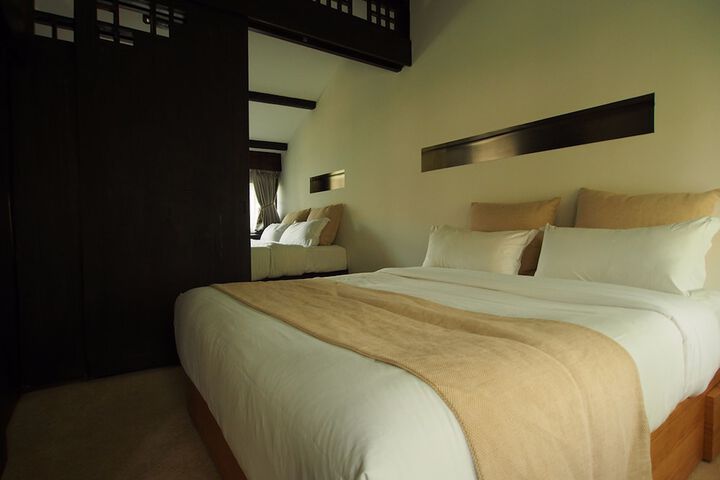 Room 6 of 67