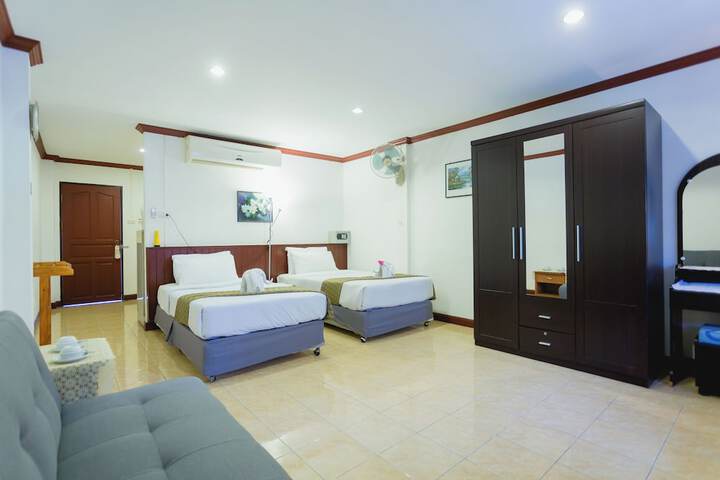 Room 89 of 208