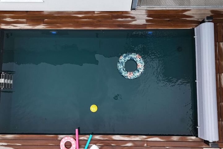 Pools & Facilities