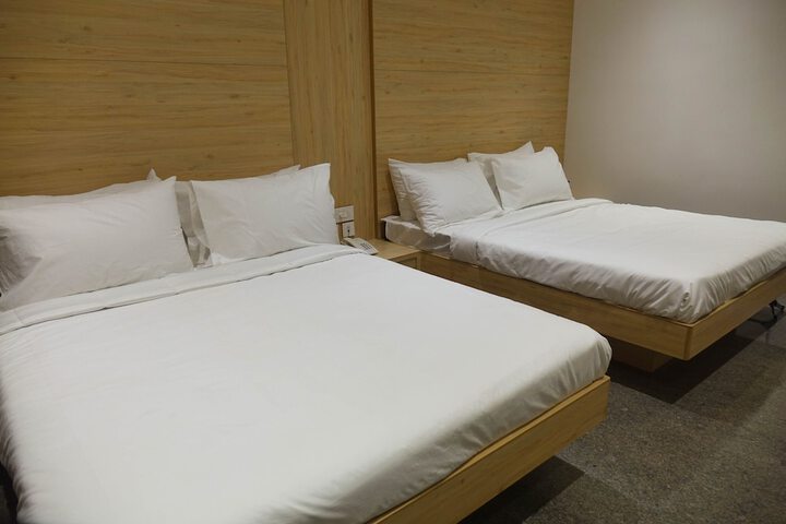 Room 19 of 35