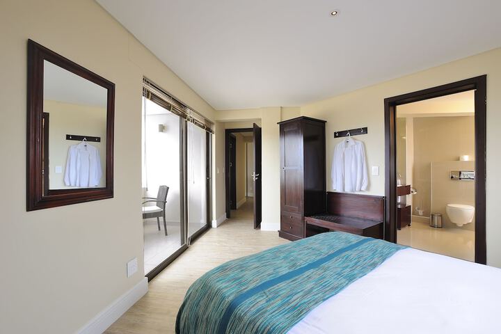 Room 13 of 107