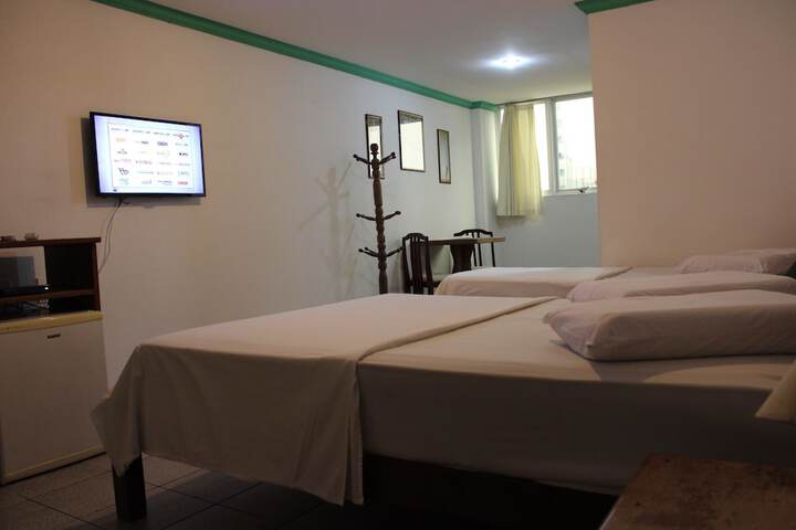 Room 10 of 40
