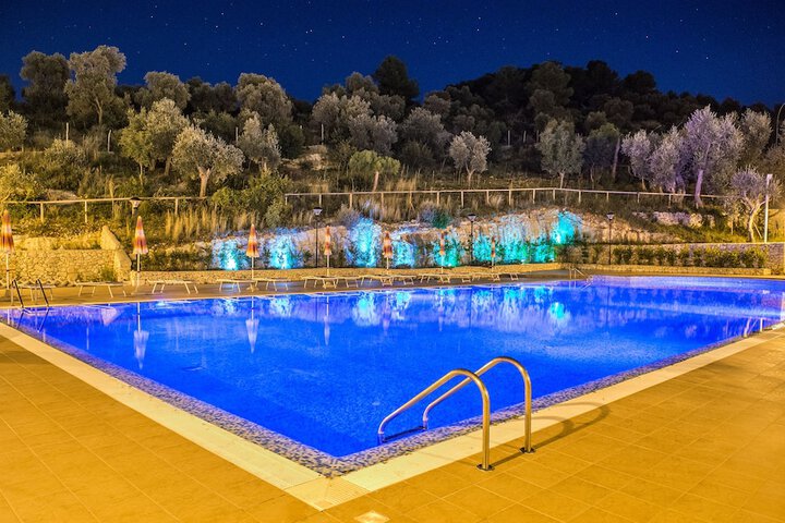 Pool Hotel
