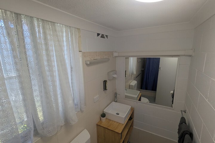 Room 54 of 68