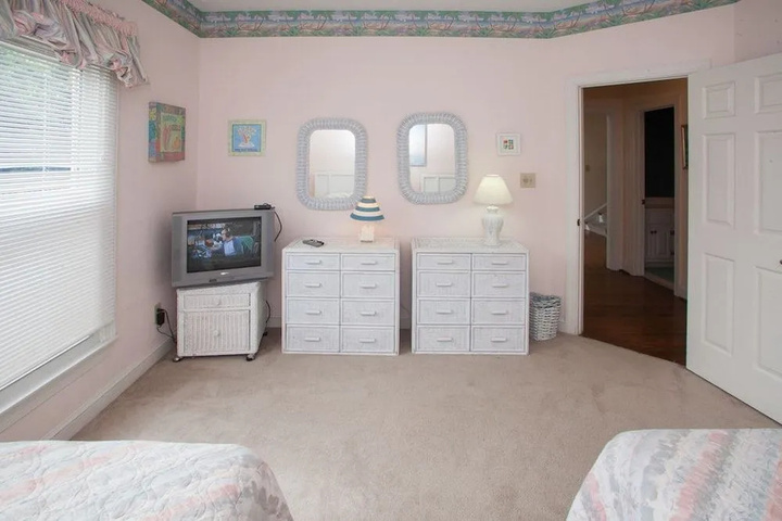 Room 3 of 19