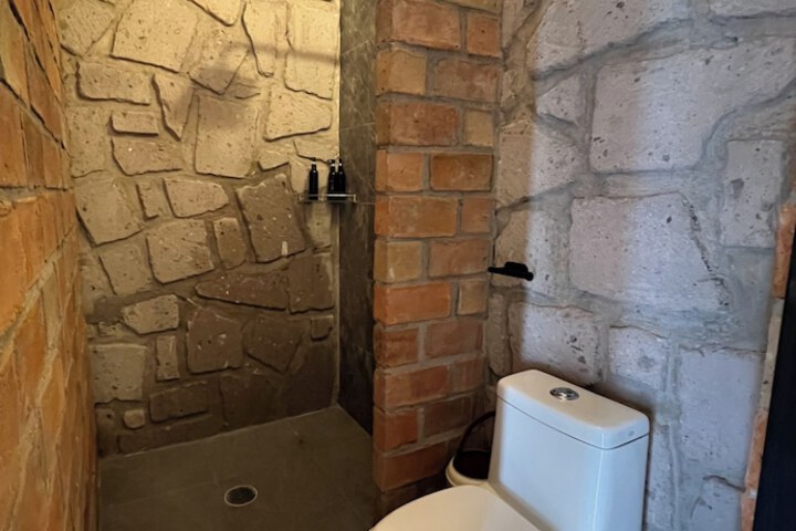 Room 50 of 69