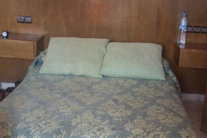 Room 3 of 32