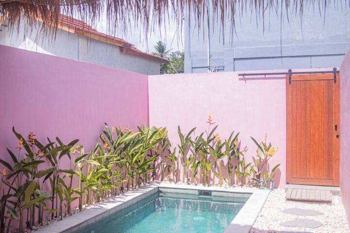 Pool 14 of 19